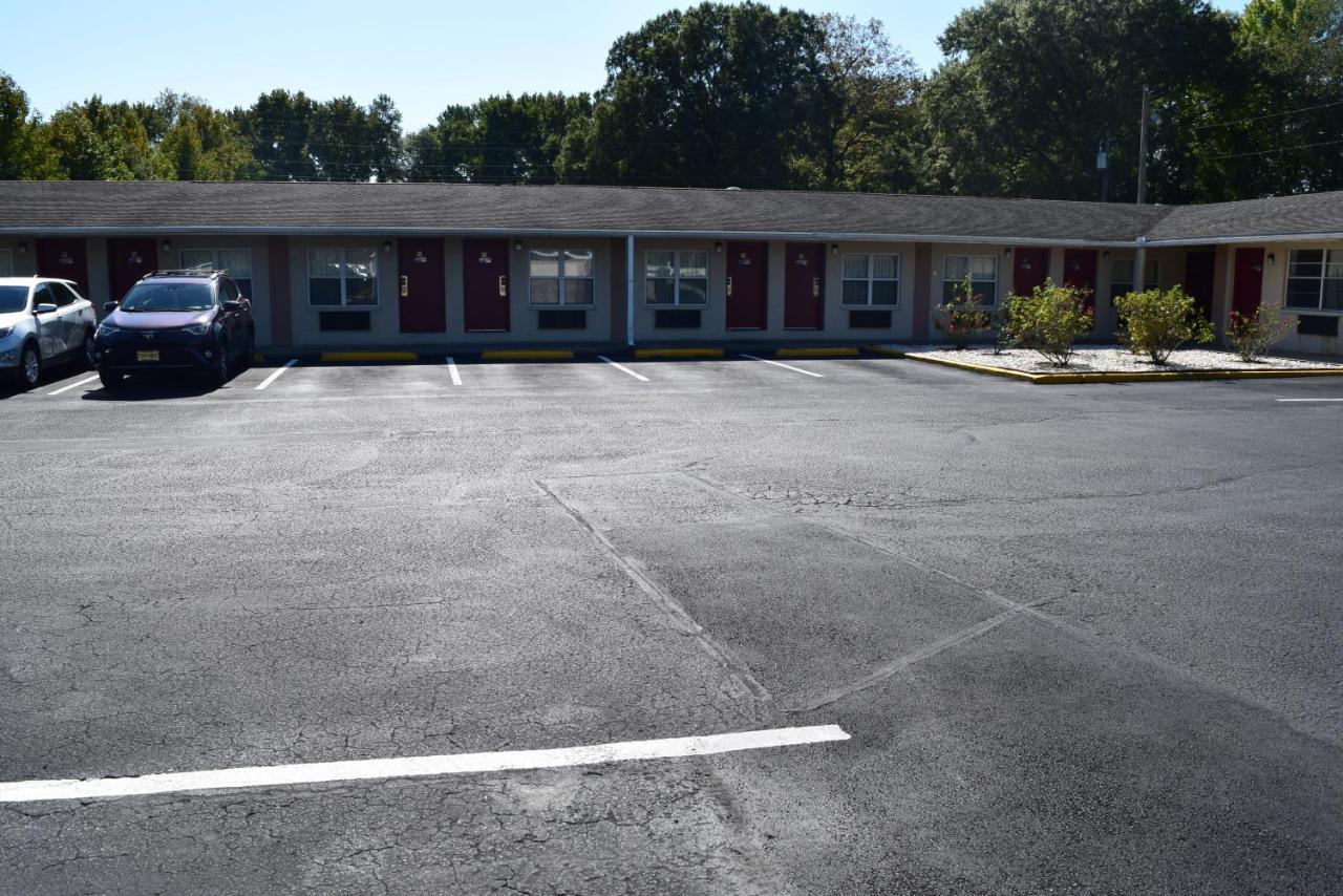 White Oaks Motel Pennsville/Carneys Point Buitenkant foto