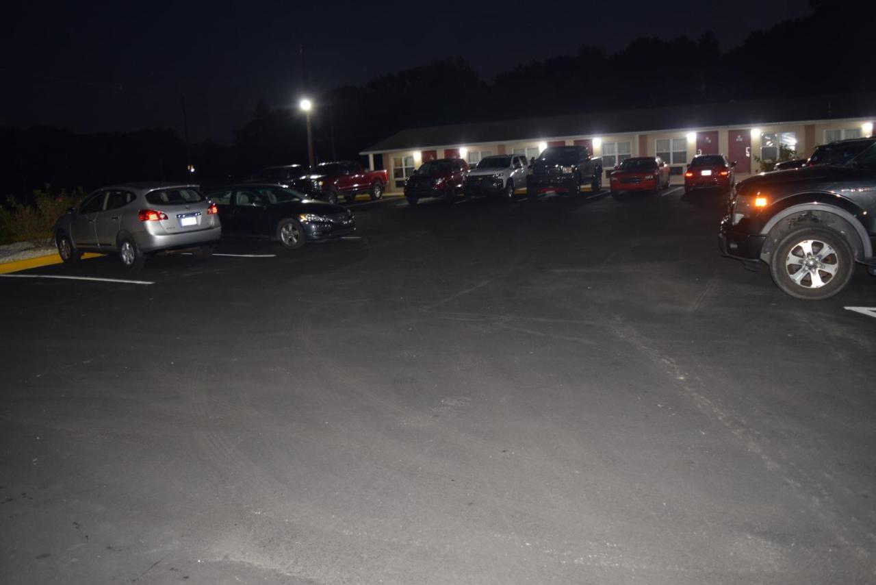 White Oaks Motel Pennsville/Carneys Point Buitenkant foto
