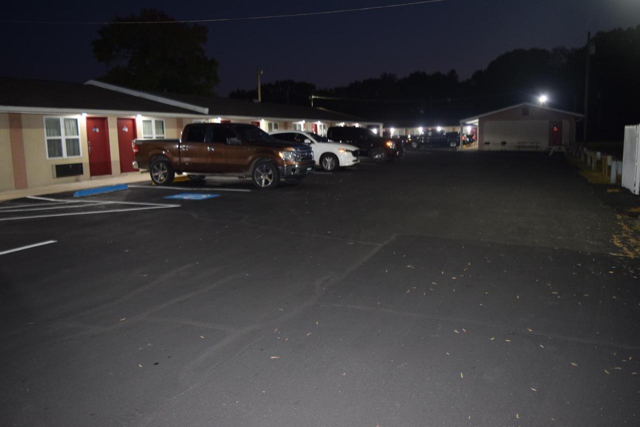 White Oaks Motel Pennsville/Carneys Point Buitenkant foto