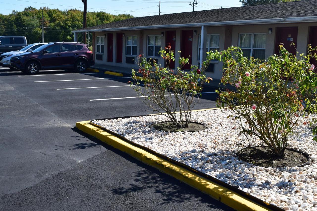 White Oaks Motel Pennsville/Carneys Point Buitenkant foto